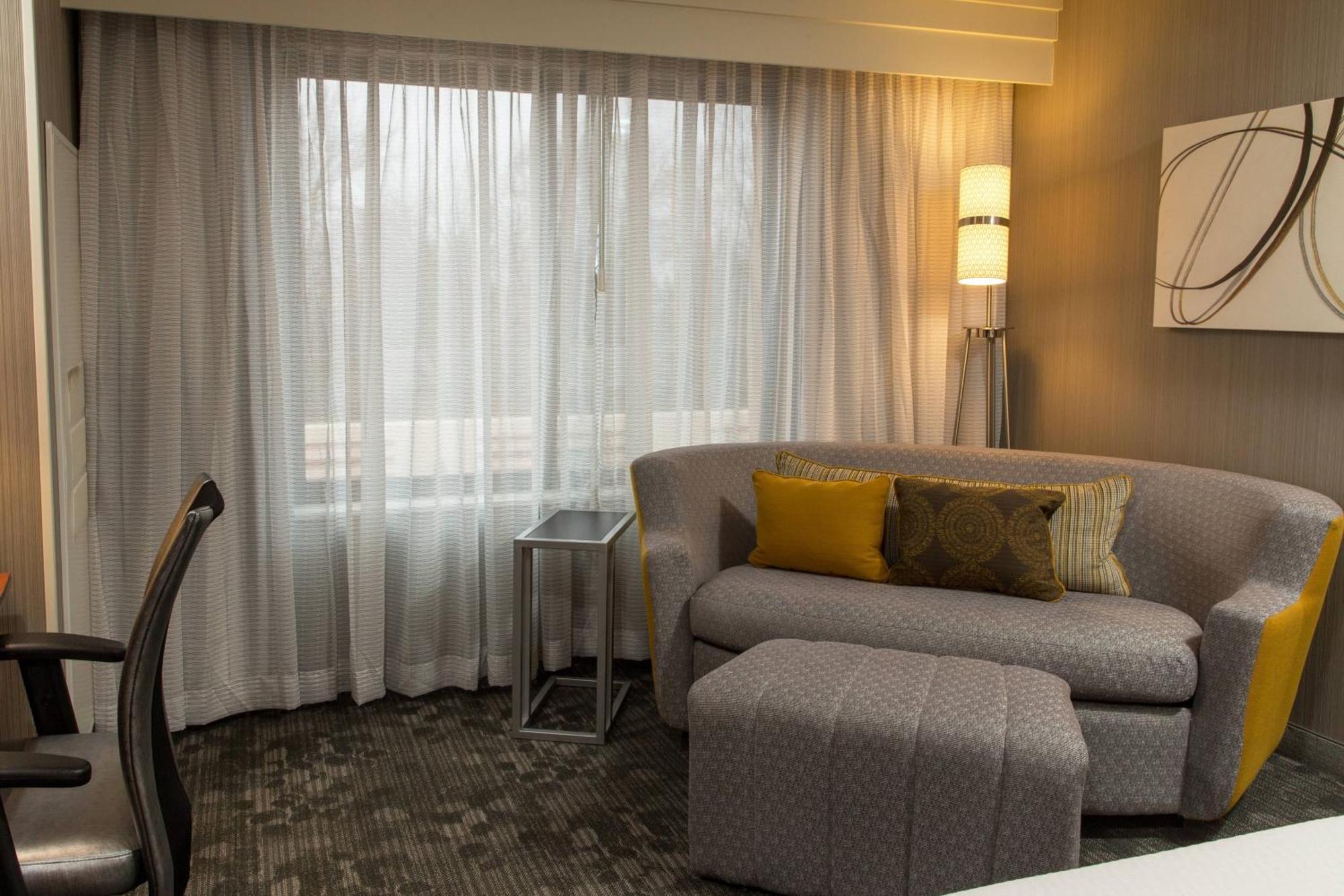Hotel Courtyard By Marriott Lafayette Esterno foto