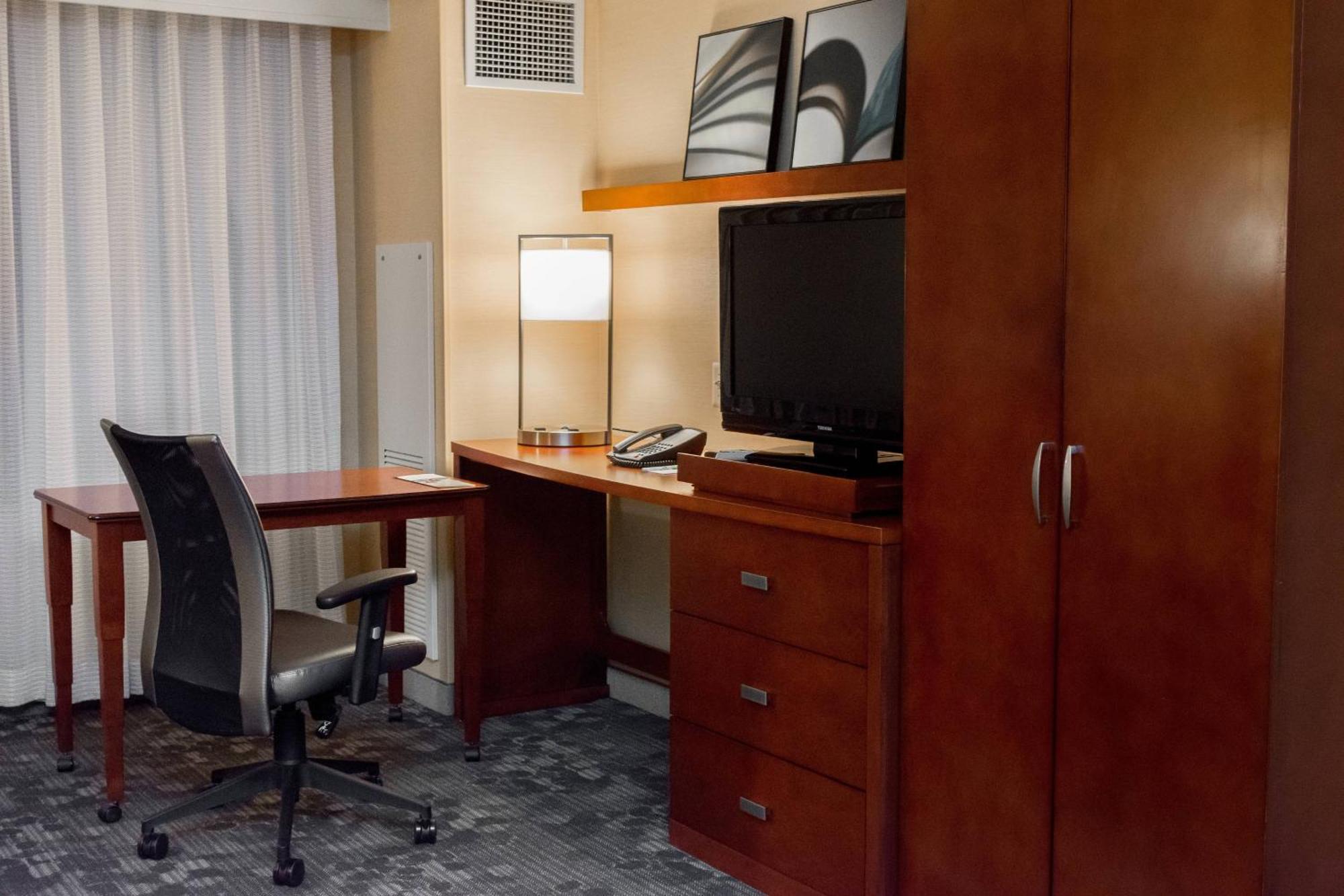 Hotel Courtyard By Marriott Lafayette Esterno foto