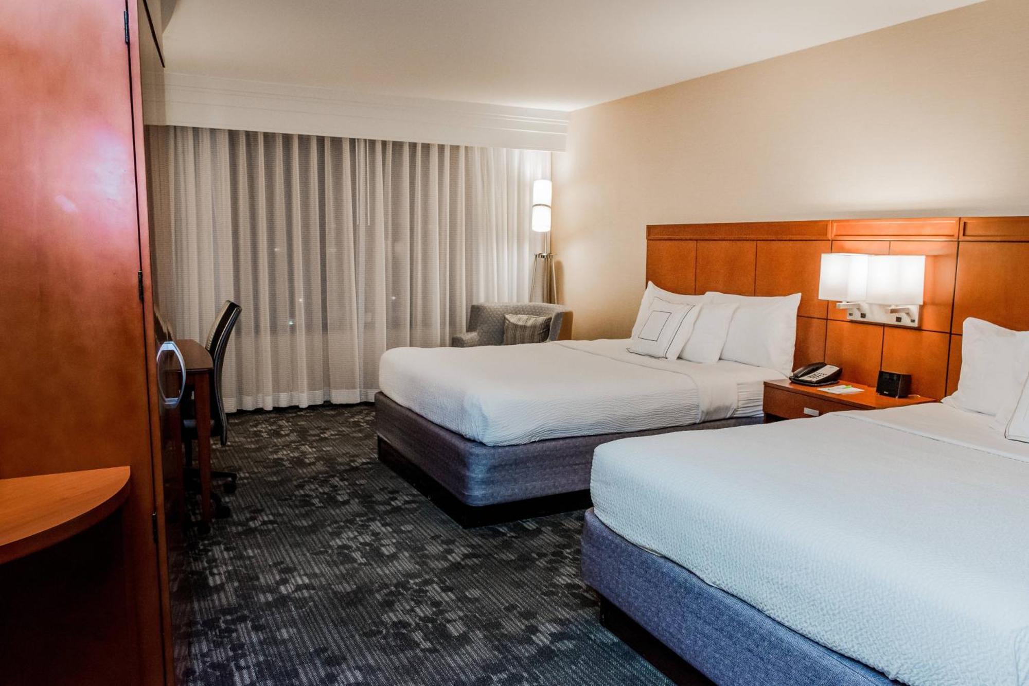 Hotel Courtyard By Marriott Lafayette Esterno foto