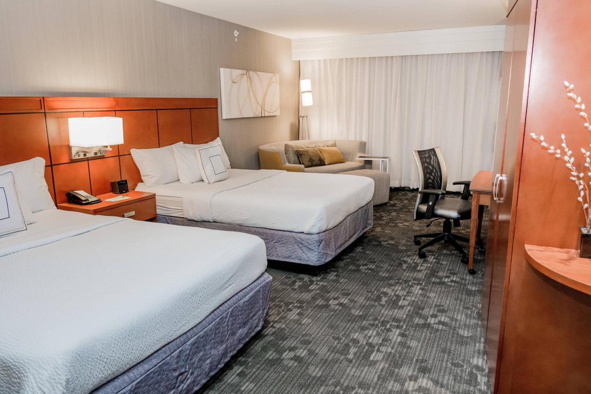 Hotel Courtyard By Marriott Lafayette Esterno foto