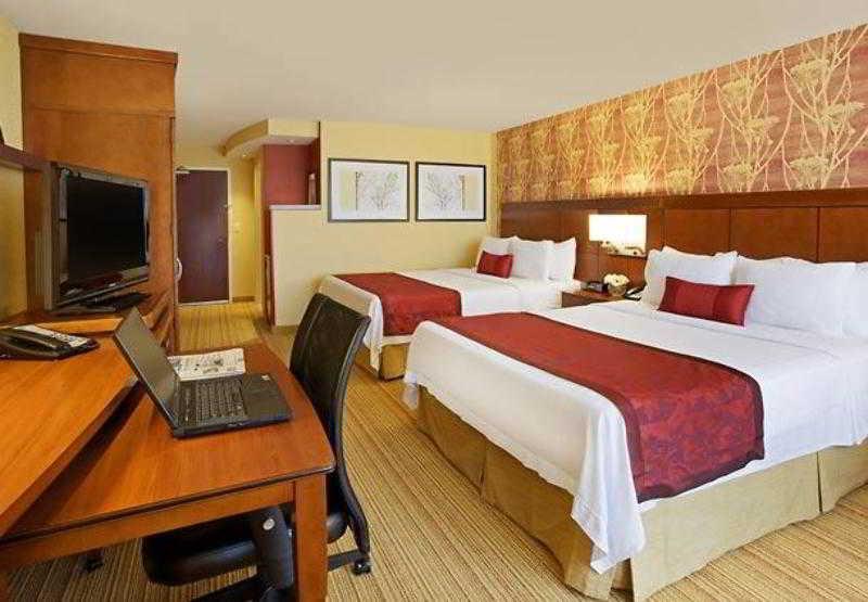Hotel Courtyard By Marriott Lafayette Esterno foto